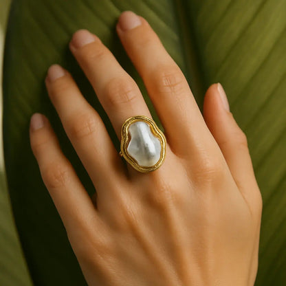 Isla Glow Ring